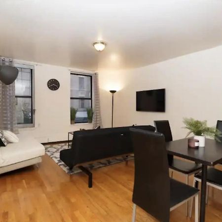 2Bed Bliss By Central Park North New York Exterior photo