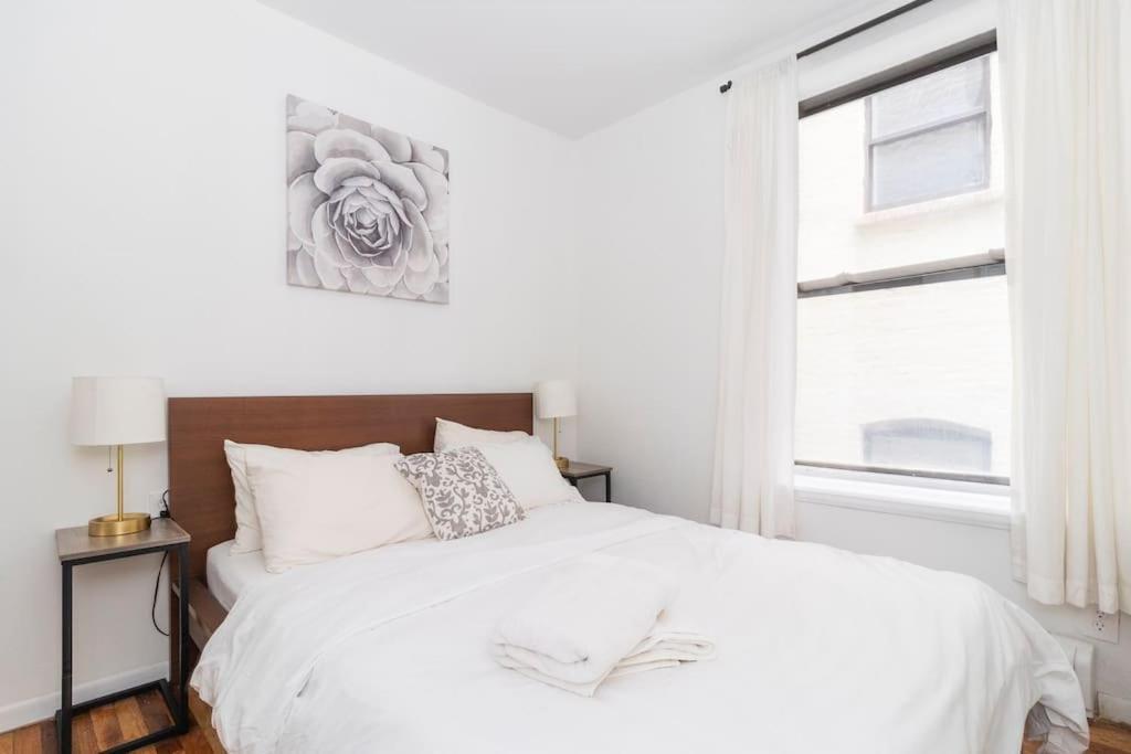 2Bed Bliss By Central Park North New York Exterior photo
